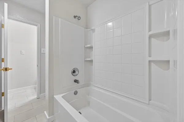 $450,000 | 8400 Vinetree Drive, Arlington, TX 76002