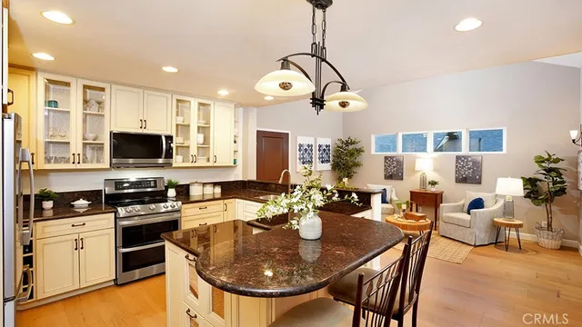 $1,599,000 | 28085 Via Del Cerro, San Juan Capistrano, CA 92675