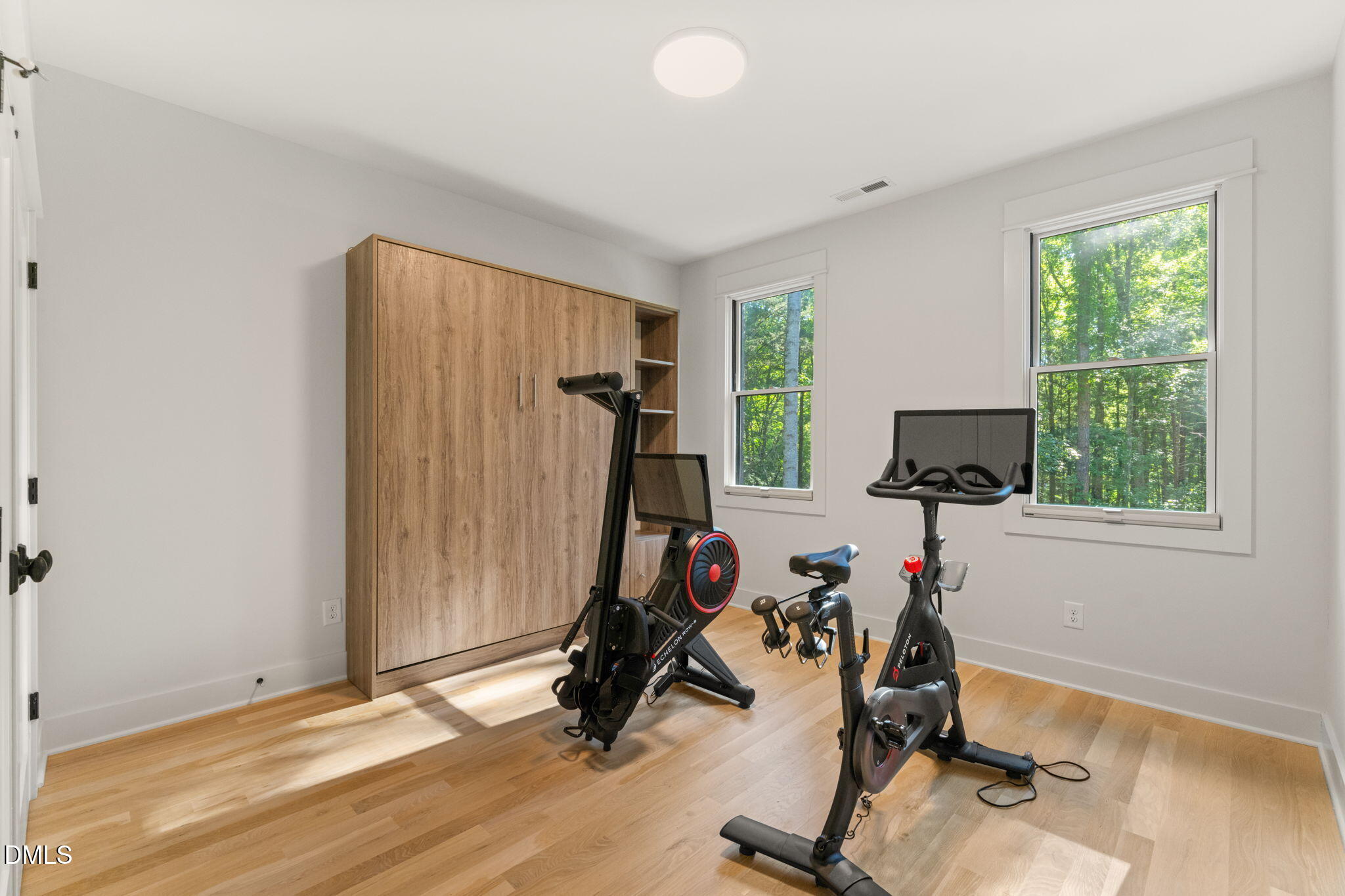 565 Erwin Road Durham, NC 27707 - Photo 28 of 49 30-web-or-mls-565 Erwin w-45