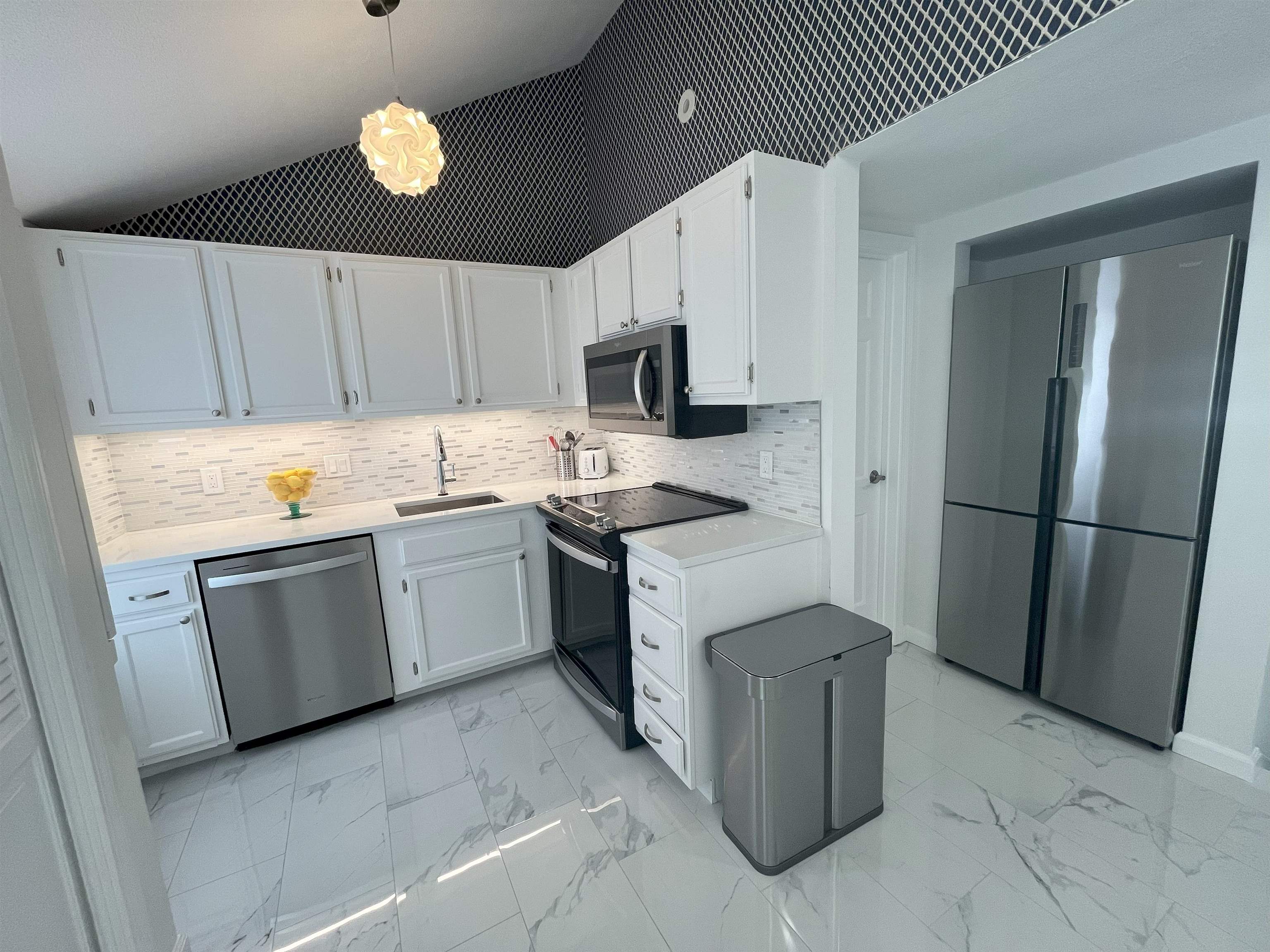 947 Ocean Boulevard, Unit 10 Hampton, NH 03842 - Photo 14 of 57