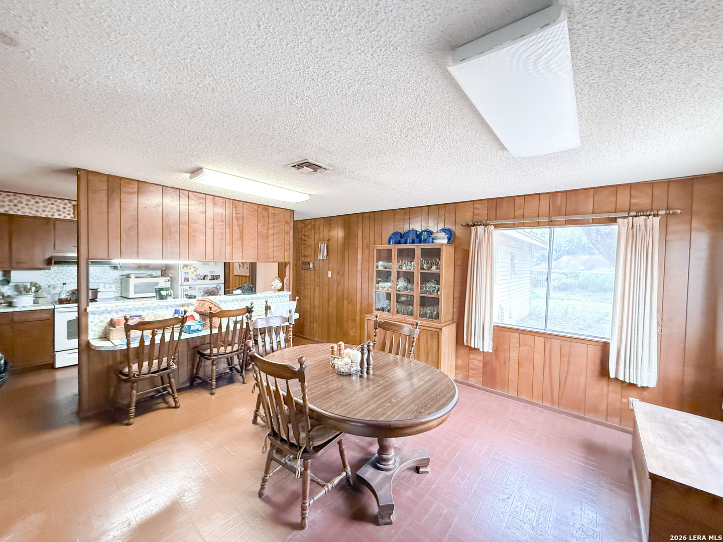 175 Private Road 7744 Devine, TX 78016 - Photo 11 of 24