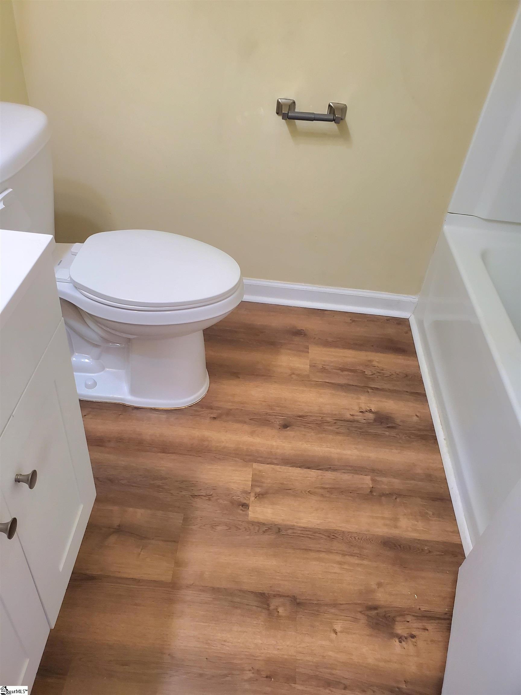 713 East Curtis Street, Unit 3 Simpsonville, SC 29681 - Photo 4 of 11