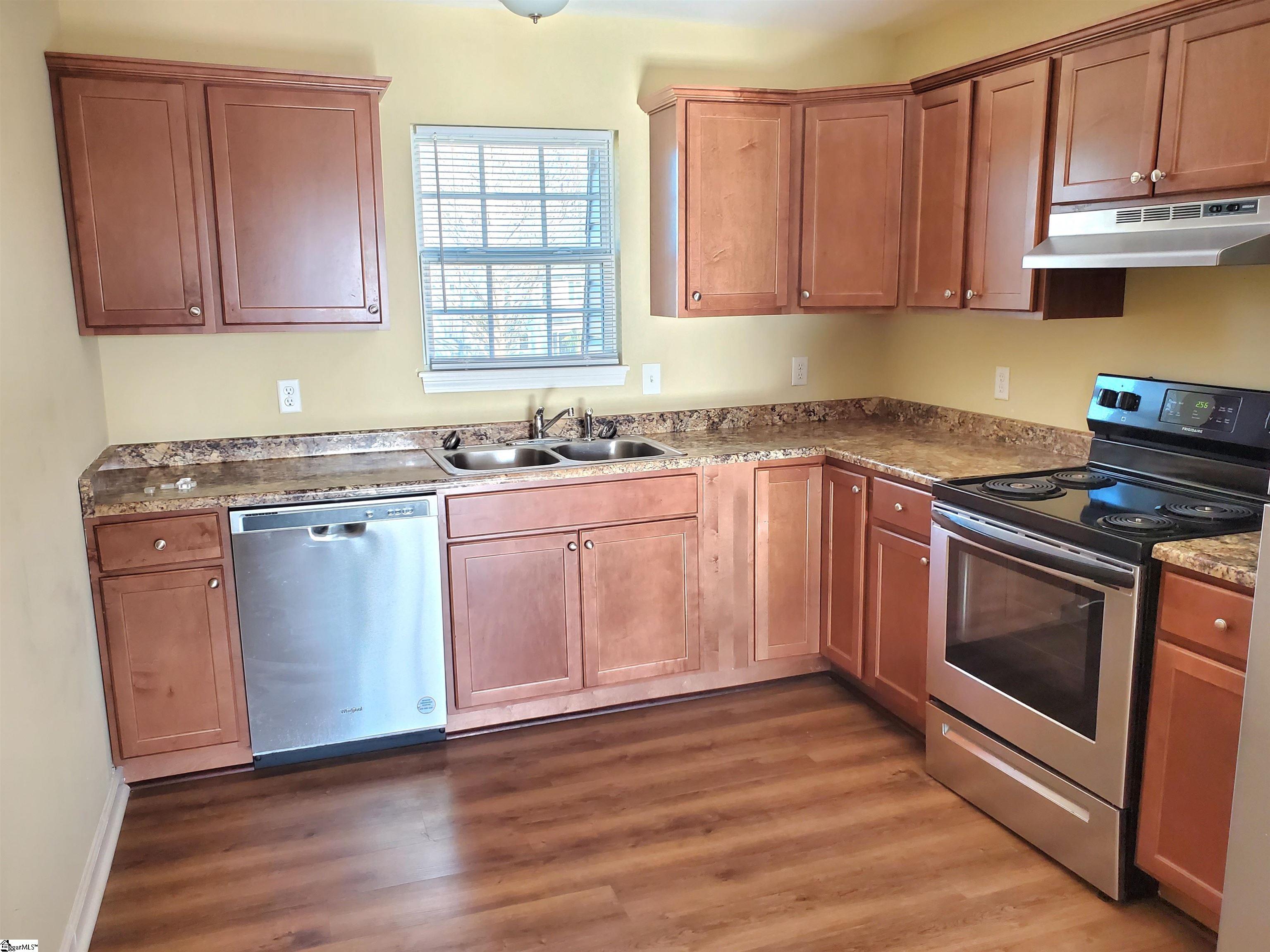 713 East Curtis Street, Unit 3 Simpsonville, SC 29681 - Photo 8 of 11