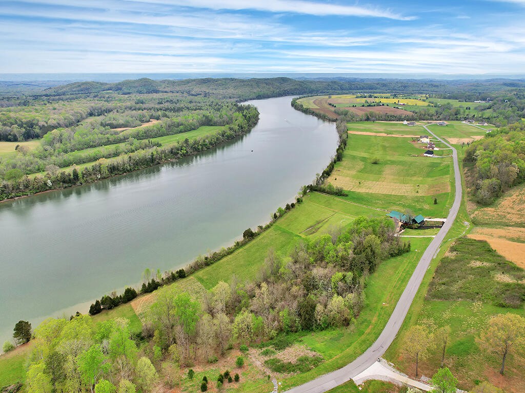 73 Espalier Drive Decatur, TN 37322 - Photo 8 of 25