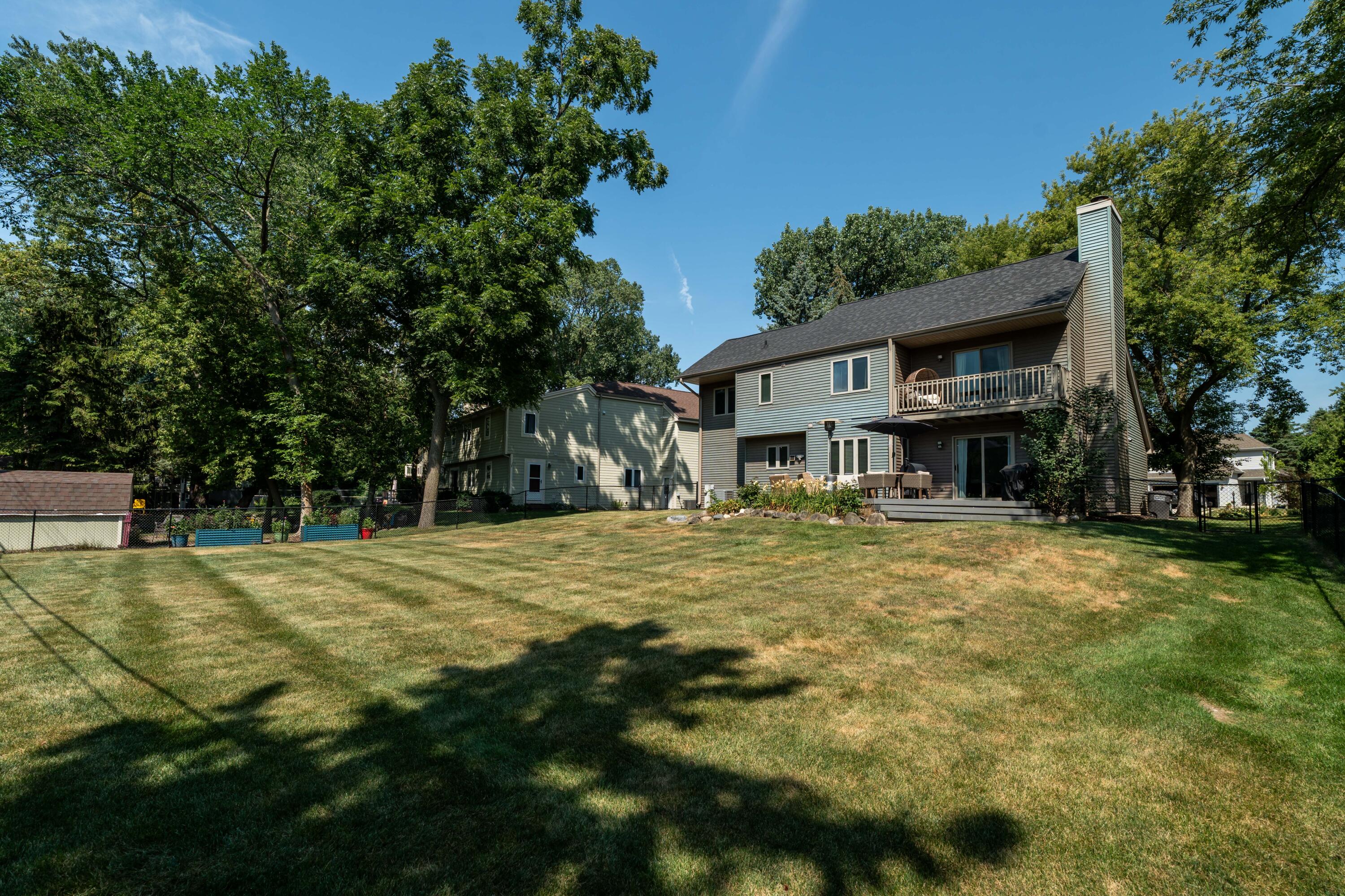 10541 Pine Ridge Road Greenfield, WI 53228 - Photo 36 of 39 DSC04127