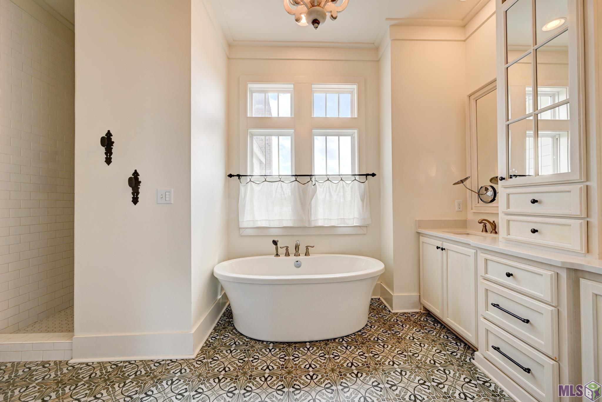 351 Waverly Road Thibodaux, LA 70301 - Photo 1 of 8