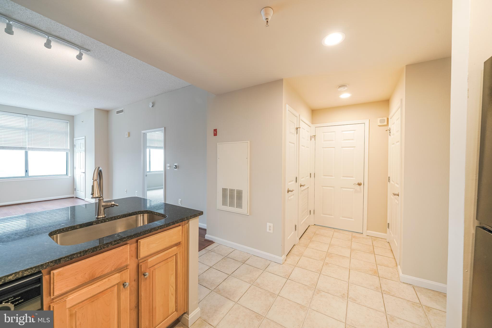 11710 Old Georgetown Road, Unit 1410 North Bethesda, MD 20852 - Photo 14 of 29