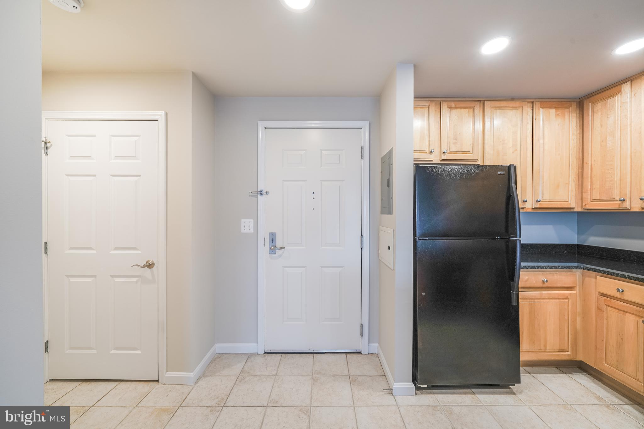 11710 Old Georgetown Road, Unit 1410 North Bethesda, MD 20852 - Photo 8 of 29