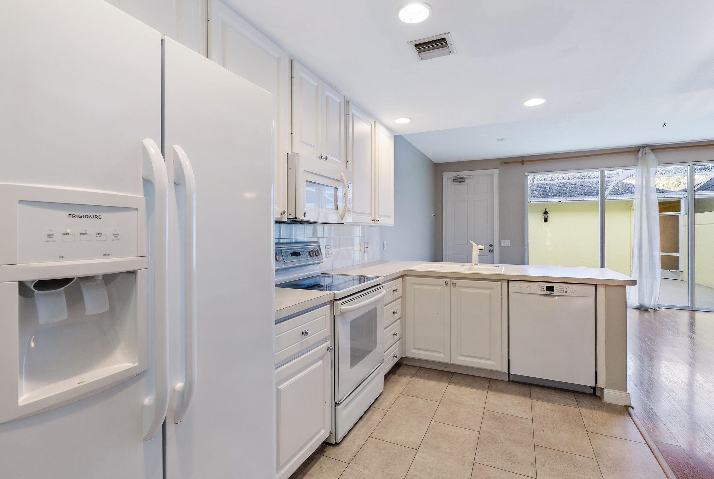 116 Waterford Drive Jupiter, FL 33458 - Photo 6 of 19 20211208165653063489000000-o