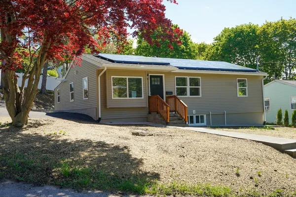 $539,900 | 8 Sussex Lane, Worcester, MA 01602