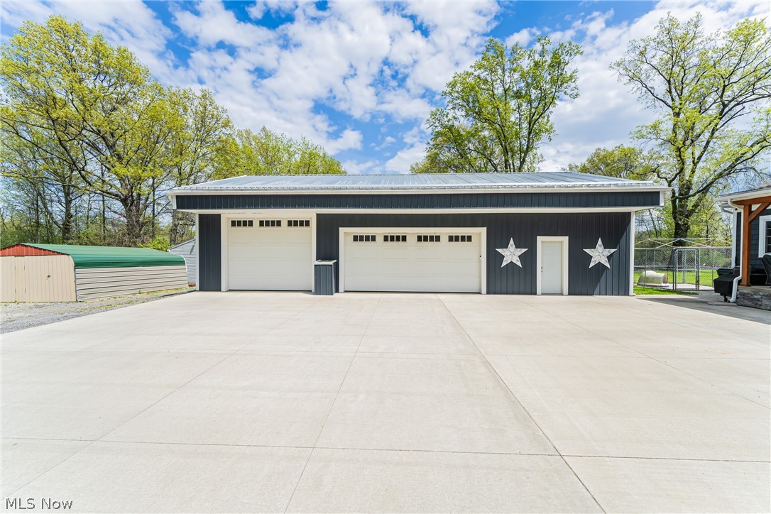 4029 Dunton Road Lorain, OH 44055 - Photo 4 of 50 Gallery Image 4