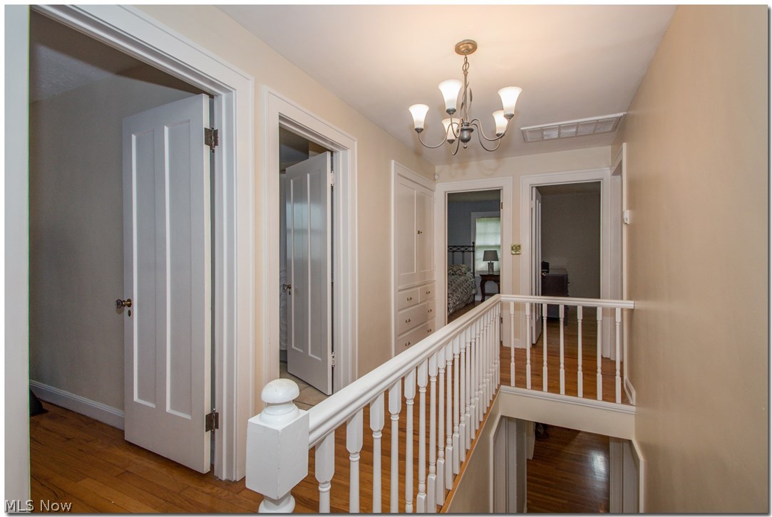 3008 Warrington Road Cleveland, OH 44120 - Photo 18 of 34