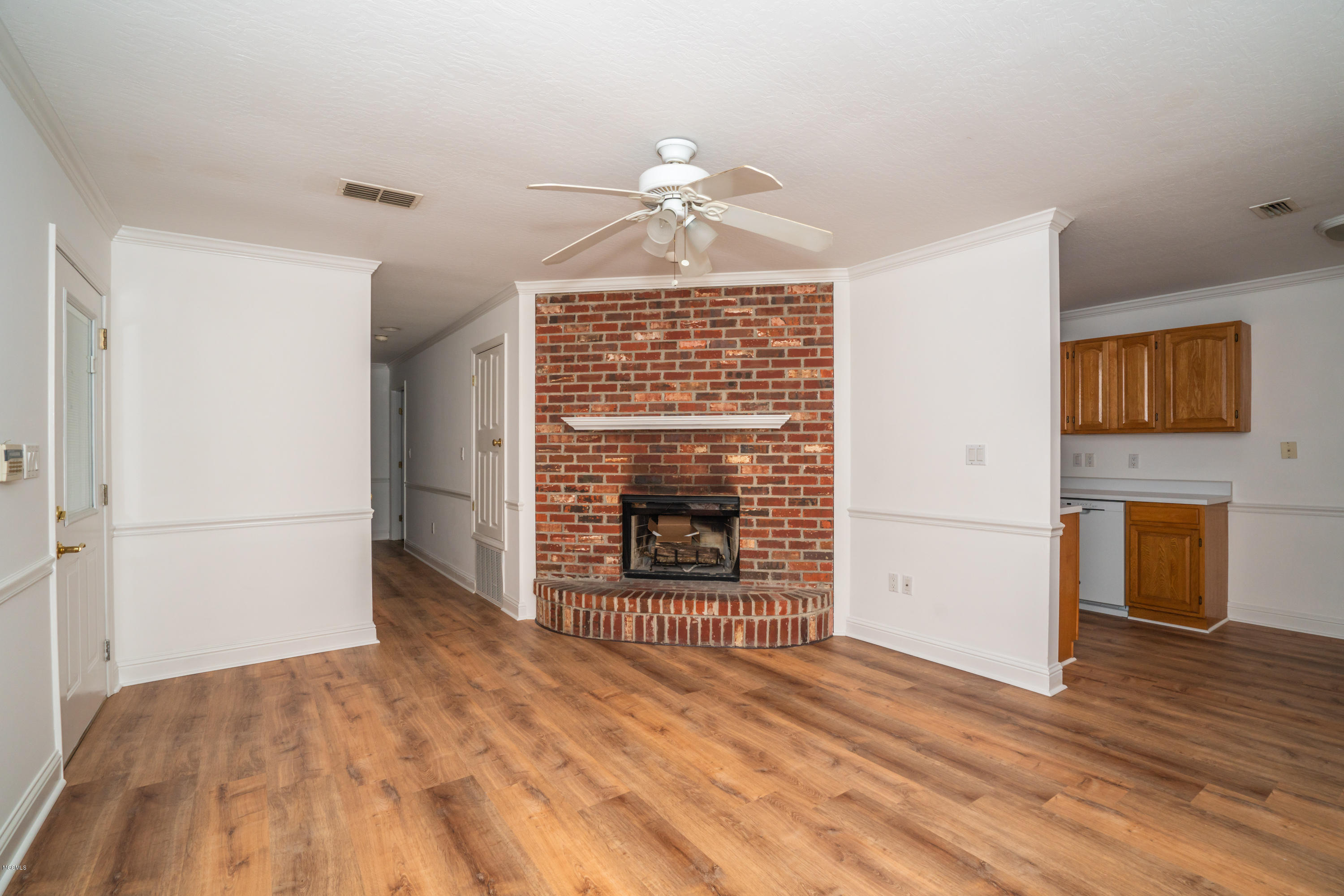 631 Old Pass Road West, Unit 631 Long Beach, MS 39560 - Photo 5 of 24 631 West Old Pass Road-05757