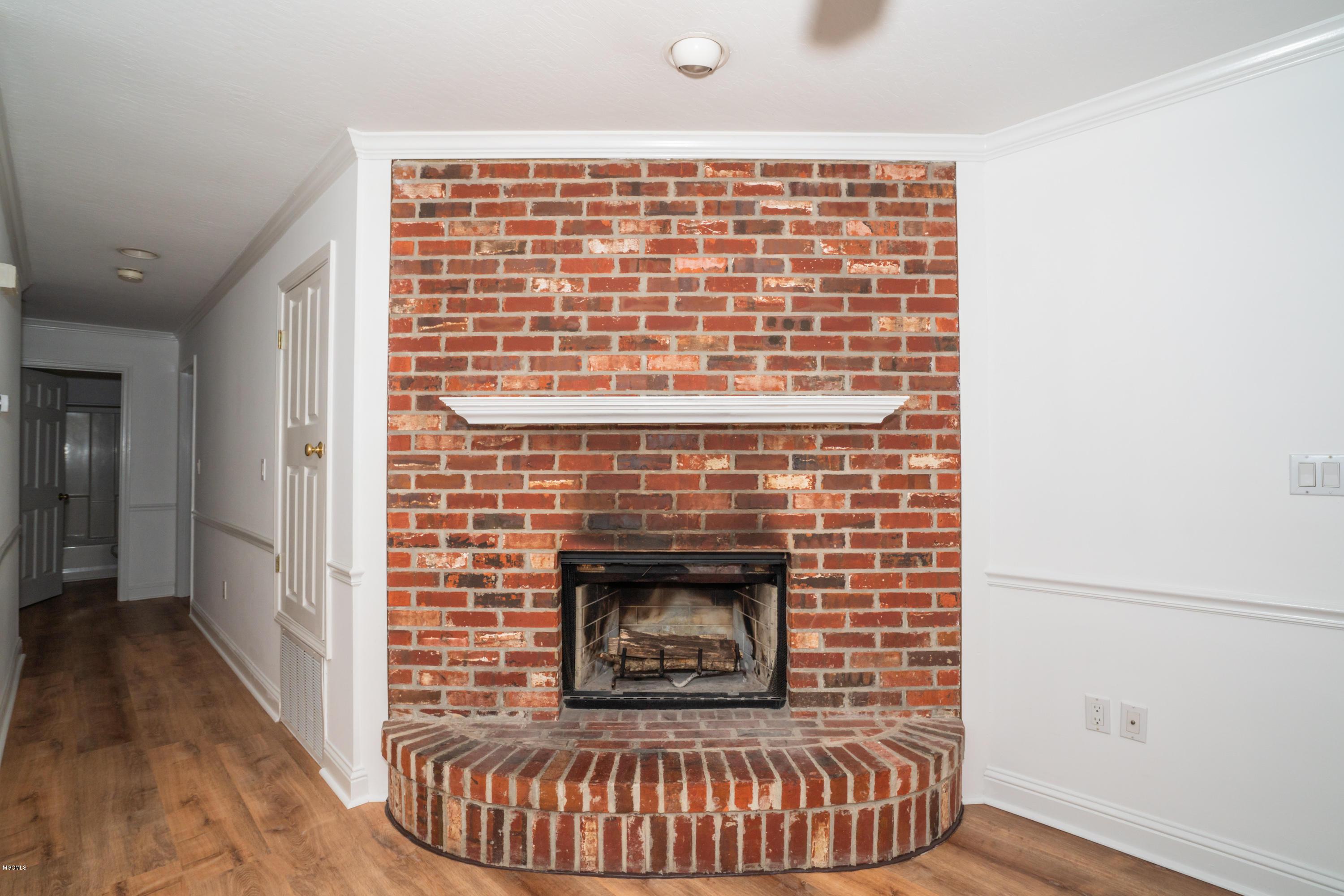 631 Old Pass Road West, Unit 631 Long Beach, MS 39560 - Photo 6 of 24 631 West Old Pass Road-05766