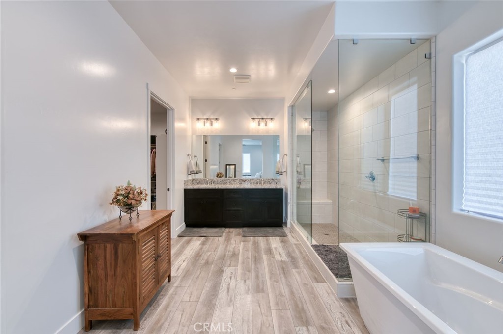 1736 North Renn Avenue Clovis, CA 93619 - Photo 14 of 67