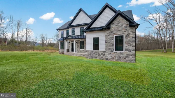 $1,590,000 | 5987 Point Pleasant Pike, Doylestown, PA 18902
