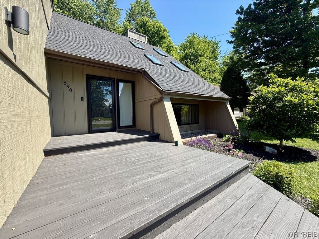 890 Klein Road Amherst, NY 14221 - Photo 4 of 48