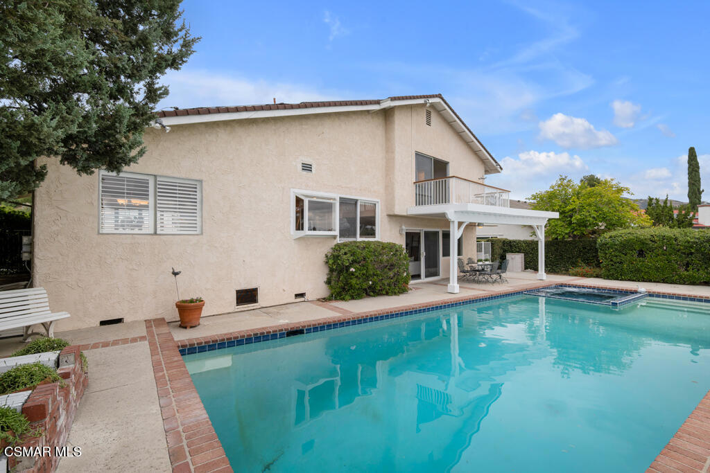 19364 Pauma Valley Drive Porter Ranch, CA 91326 - Photo 42 of 53
