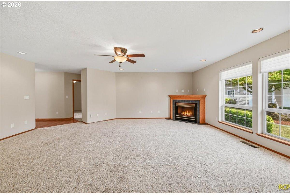 2694 Sykes Road St. Helens, OR 97051 - Photo 8 of 42 Living Room