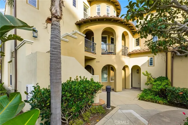 $1,785,000 | 21245 Alanis Circle, Huntington Beach, CA 92648