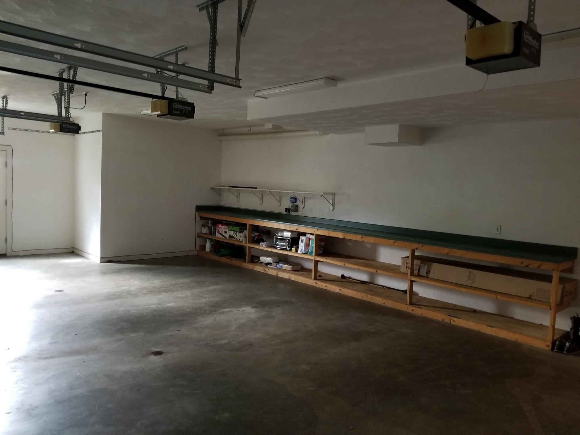 1230 Longview Road Roanoke, VA 24018 - Photo 37 of 51 45 Garage 3 car
