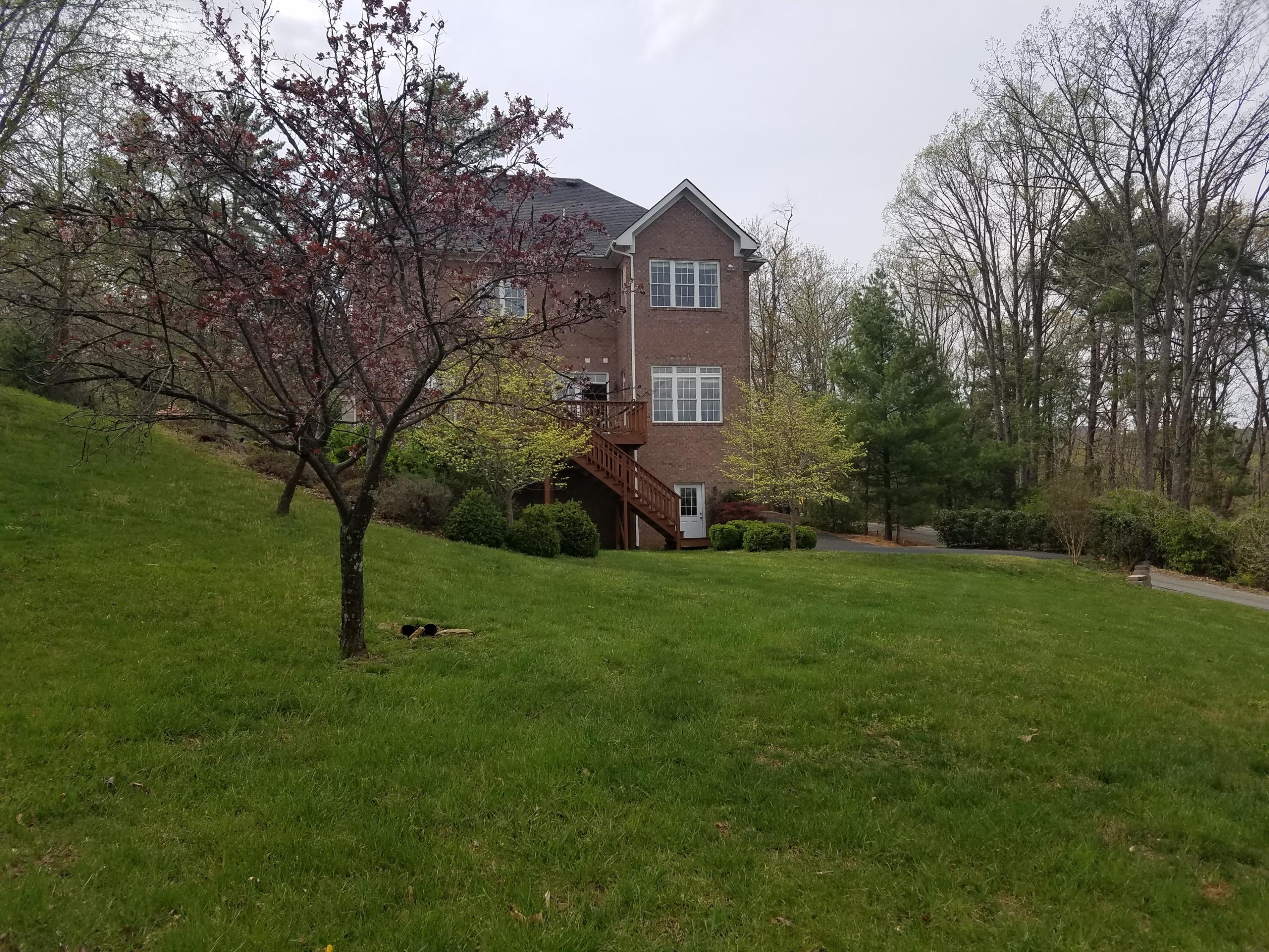 1230 Longview Road Roanoke, VA 24018 - Photo 41 of 51 20190411_153835_resized