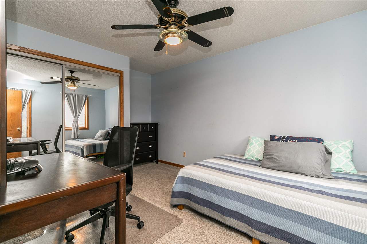 1646 Camelback Road Northeast Solon, IA 52333 - Photo 33 of 47 Gallery Image 33
