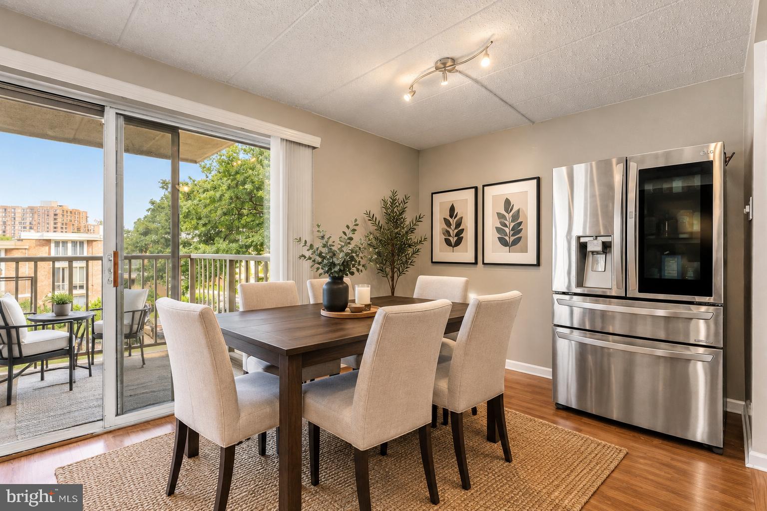 2638 Fort Farnsworth Road, Unit 118 Alexandria, VA 22303 - Photo 10 of 71 Dining Space