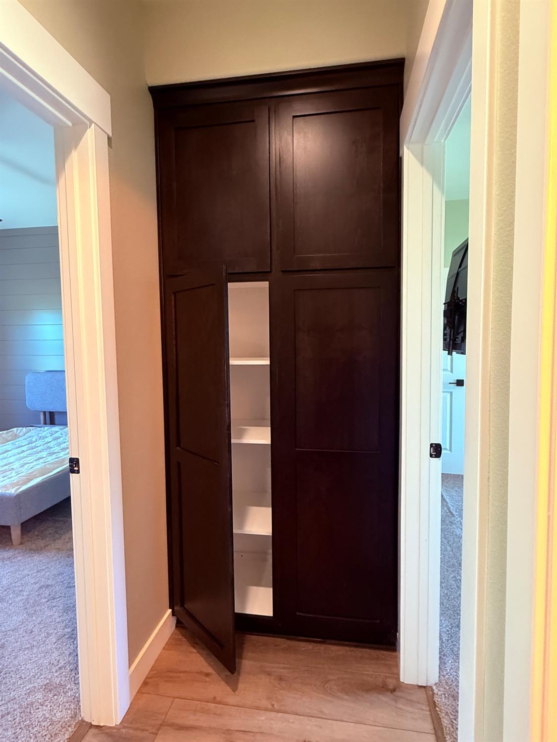 3696 Neal Road Paradise, CA 95969 - Photo 11 of 26 a view of a elevator and an empty room