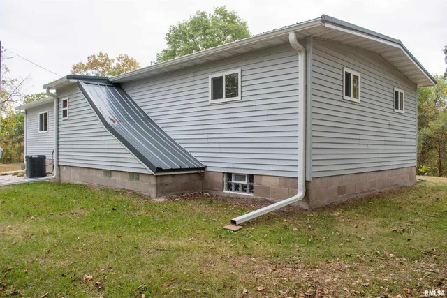 $210,000 | 13240 Vandamme Road, Prophetstown, IL 61277