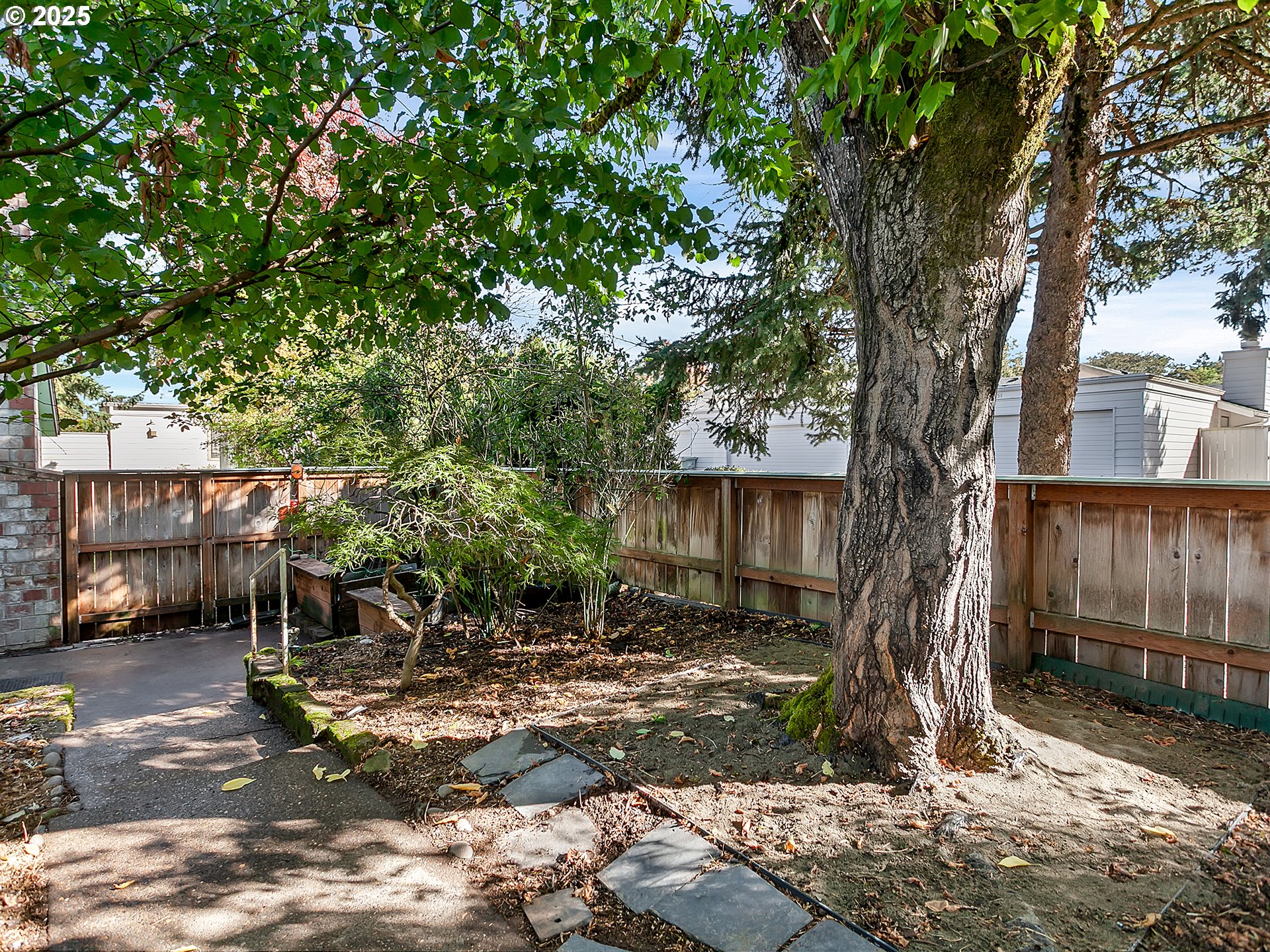 1632 Northwest 143rd Avenue Portland, OR 97229 - Photo 27 of 39