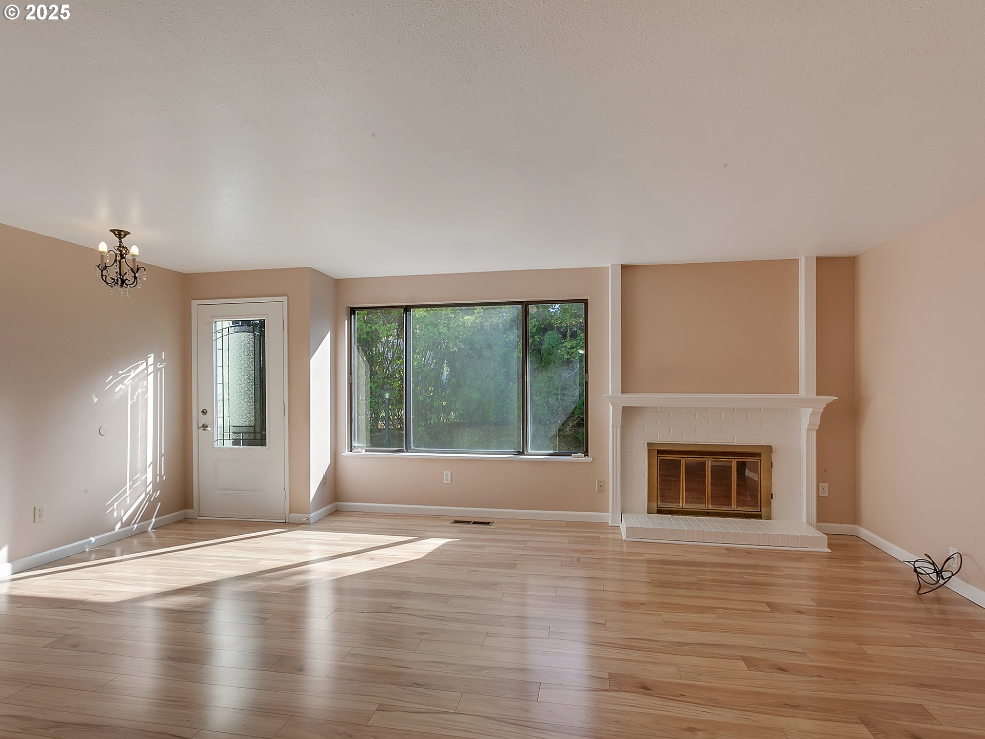 1632 Northwest 143rd Avenue Portland, OR 97229 - Photo 3 of 39