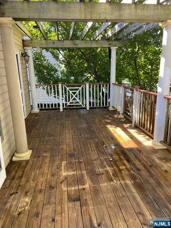 $2,950 | 102 Daniel Avenue, Unit 1, Rutherford, NJ 07070