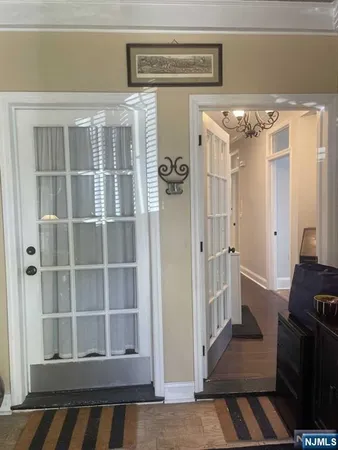 $2,950 | 102 Daniel Avenue, Unit 1, Rutherford, NJ 07070