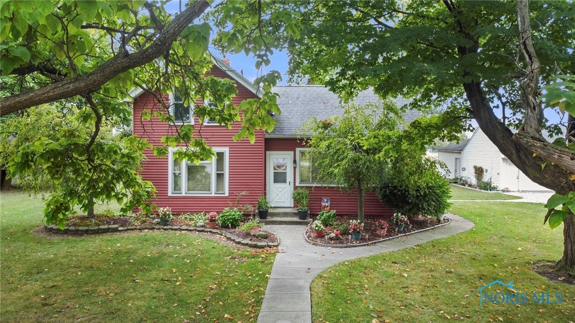 229 North Stadium Road Oregon, OH 43616 - Photo 1 of 38 Gallery Image 1