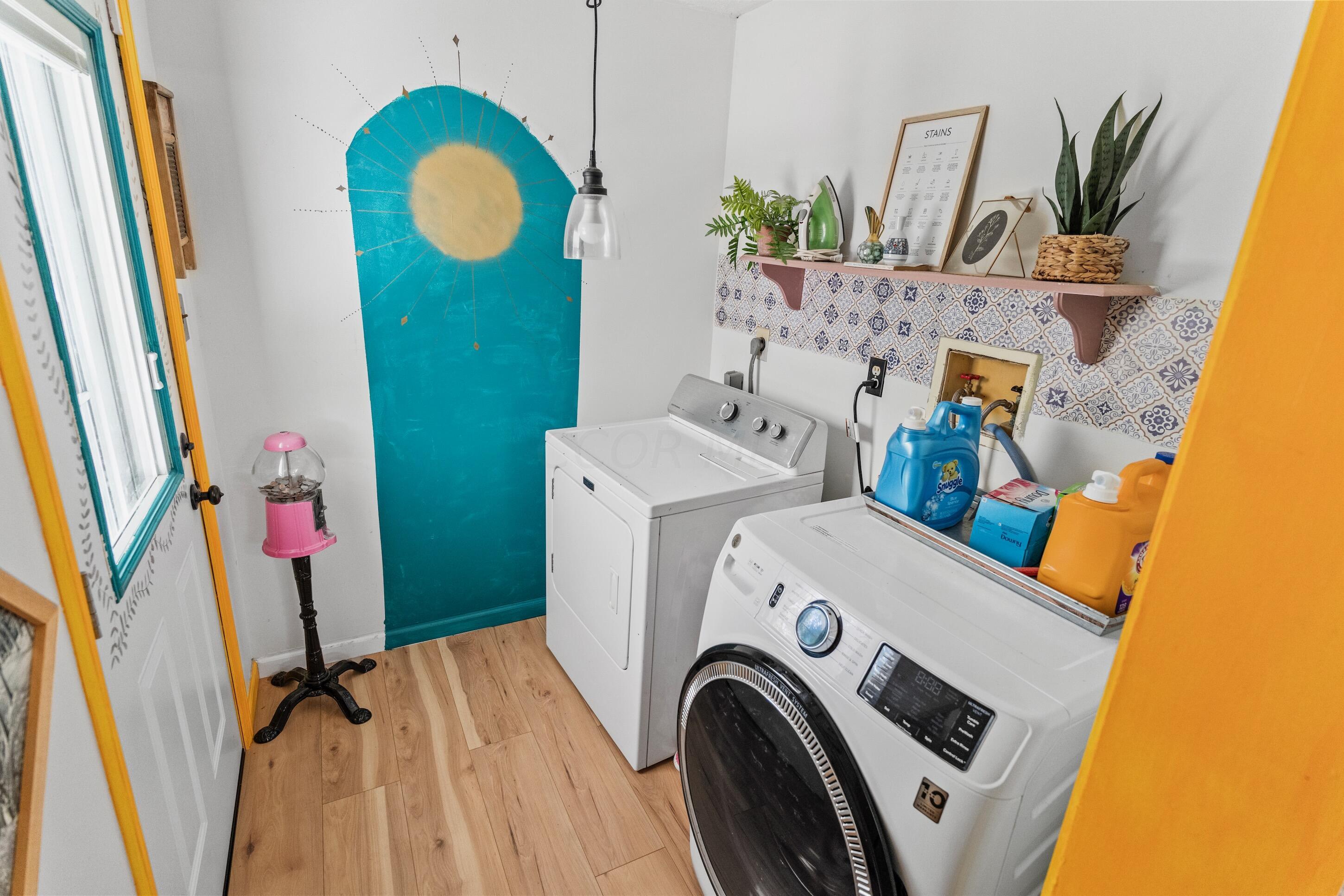 475 Dunkle Road Circleville, OH 43113 - Photo 12 of 27 1st Floor Laundry/Mud Room