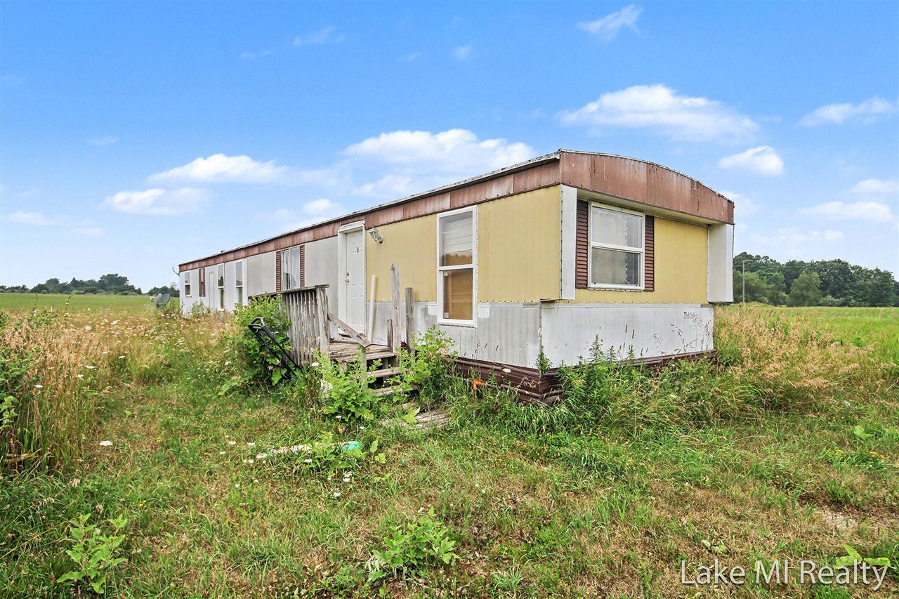 12650 Jefferson Road Morley, MI 49336 - Photo 1 of 14 Gallery Image 1