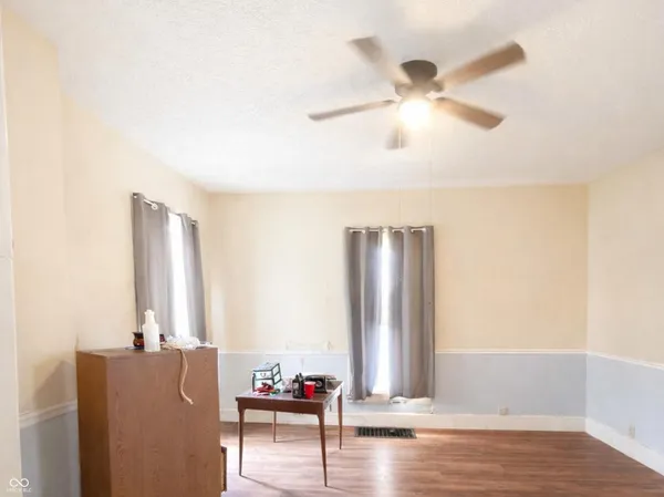 $94,900 | 320 North Vine Street, Muncie, IN 47305