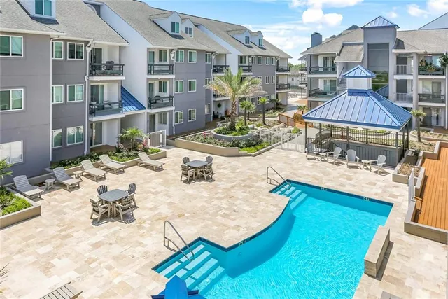$2,600 | 420 Metairie-Hammond Highway, Unit 310, Metairie, LA 70005