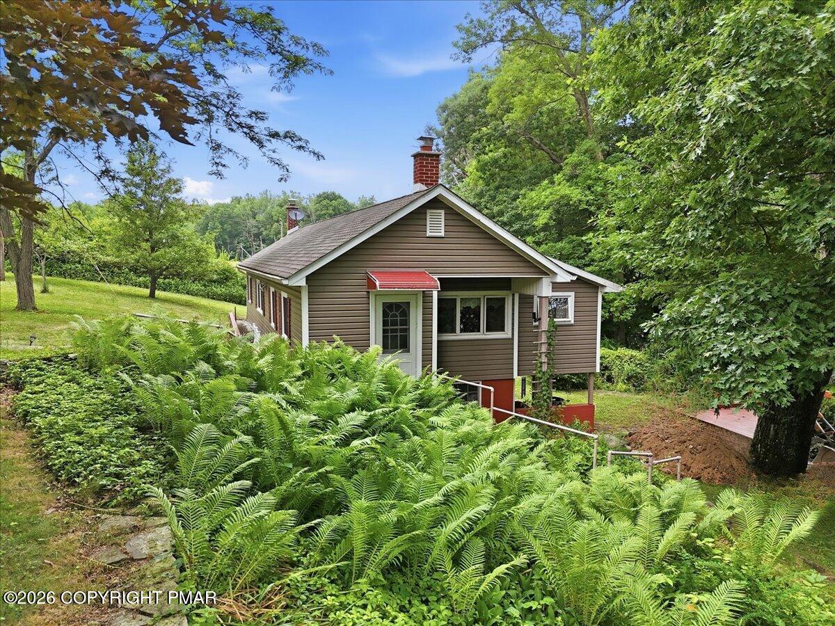 4403 River Road Mount Bethel, PA 18343 - Photo 3 of 63 03-002_image%204