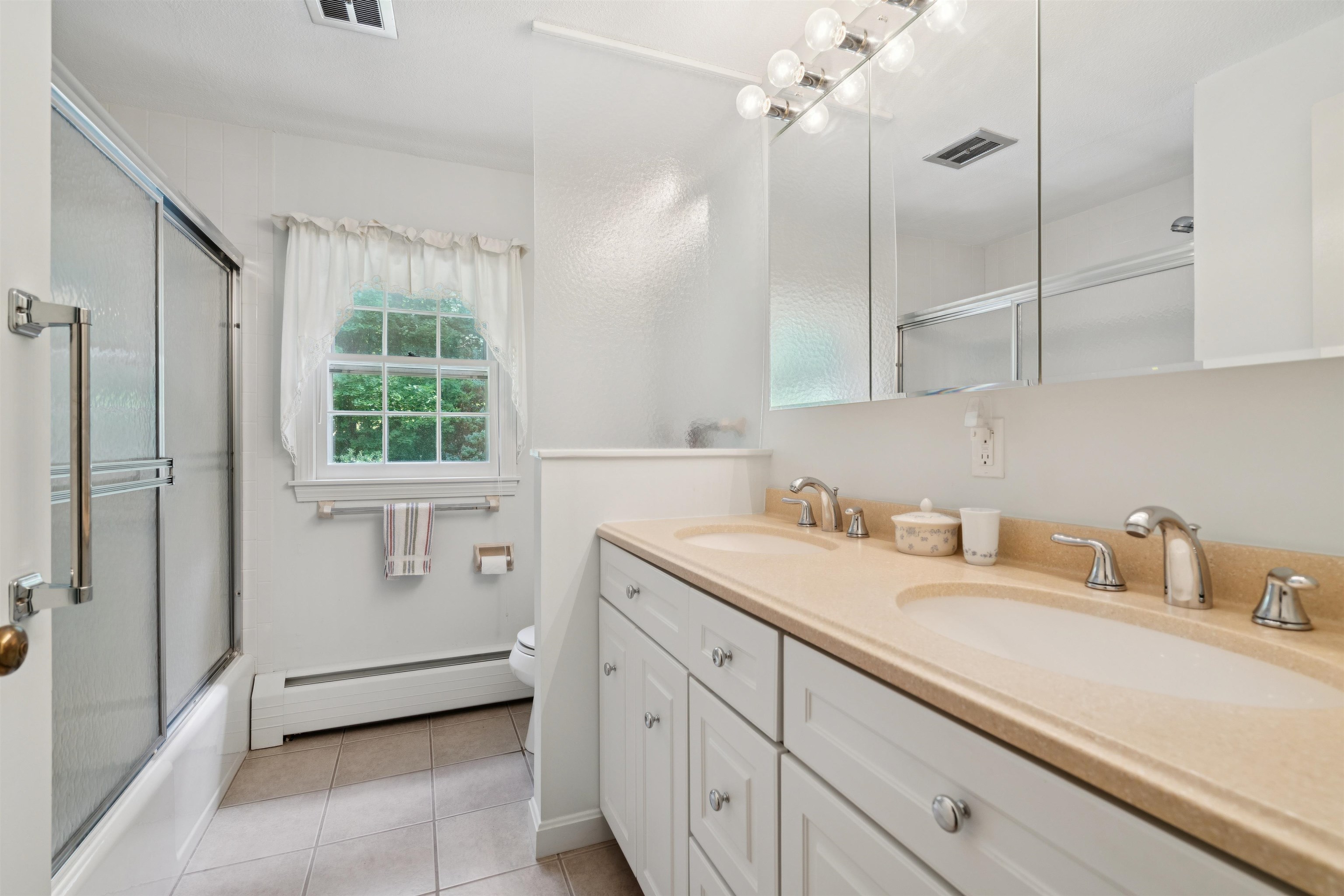 22 Kingsford Road Hanover, NH 03755 - Photo 31 of 40