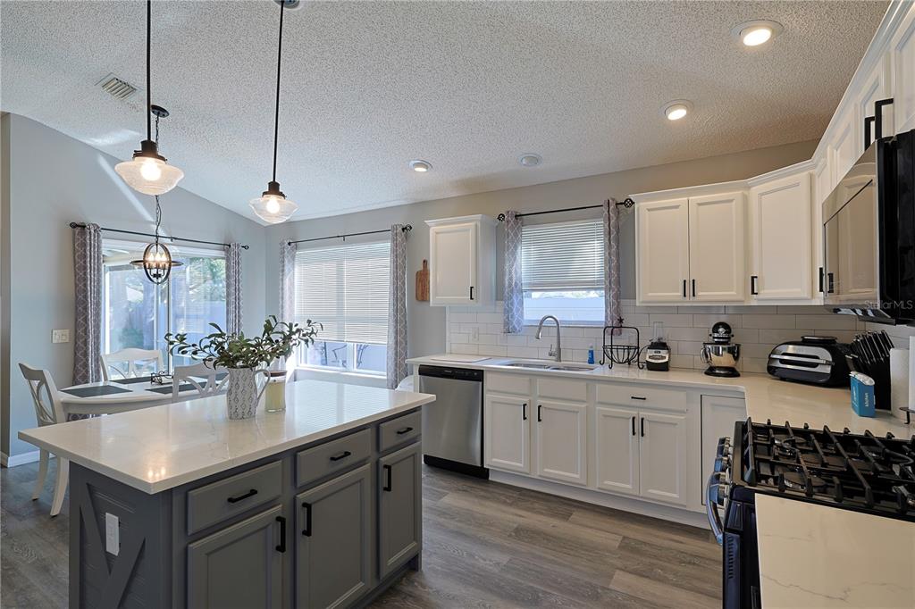 1451 Rosedale Way The Villages, FL 32162 - Photo 3 of 27