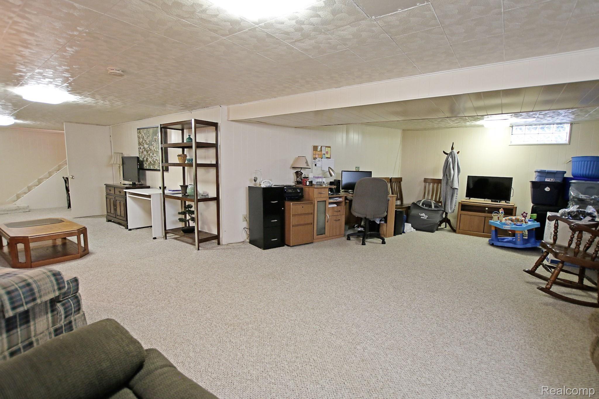 5825 Crescent Road Waterford, MI 48327 - Photo 29 of 44 29) Basement.jpg