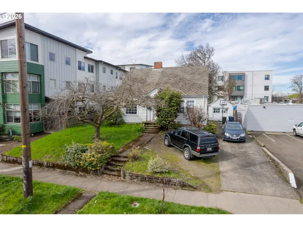 a view of yard with outdoor seating
