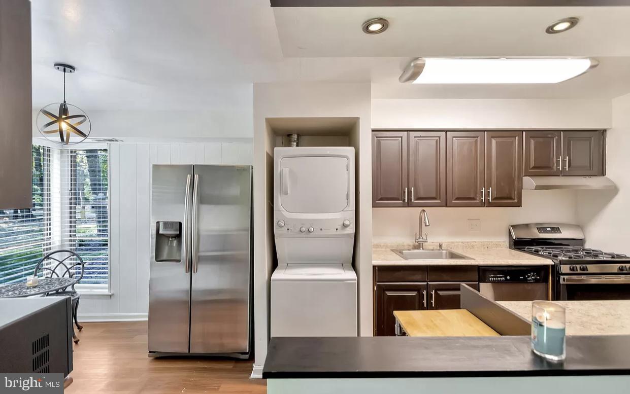 11260 Chestnut Grove Square, Unit 11260137 Reston, VA 20190 - Photo 12 of 29