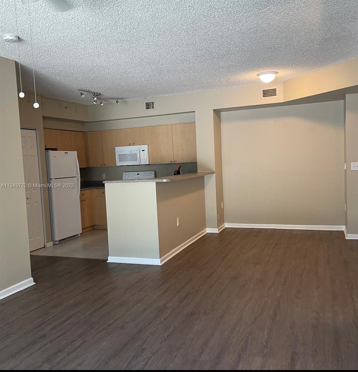 8020 North Nob Hill Road, Unit 103 Tamarac, FL 33321 - Photo 11 of 29 Gallery Image 11