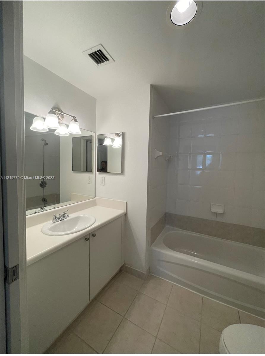 8020 North Nob Hill Road, Unit 103 Tamarac, FL 33321 - Photo 24 of 29 Gallery Image 24