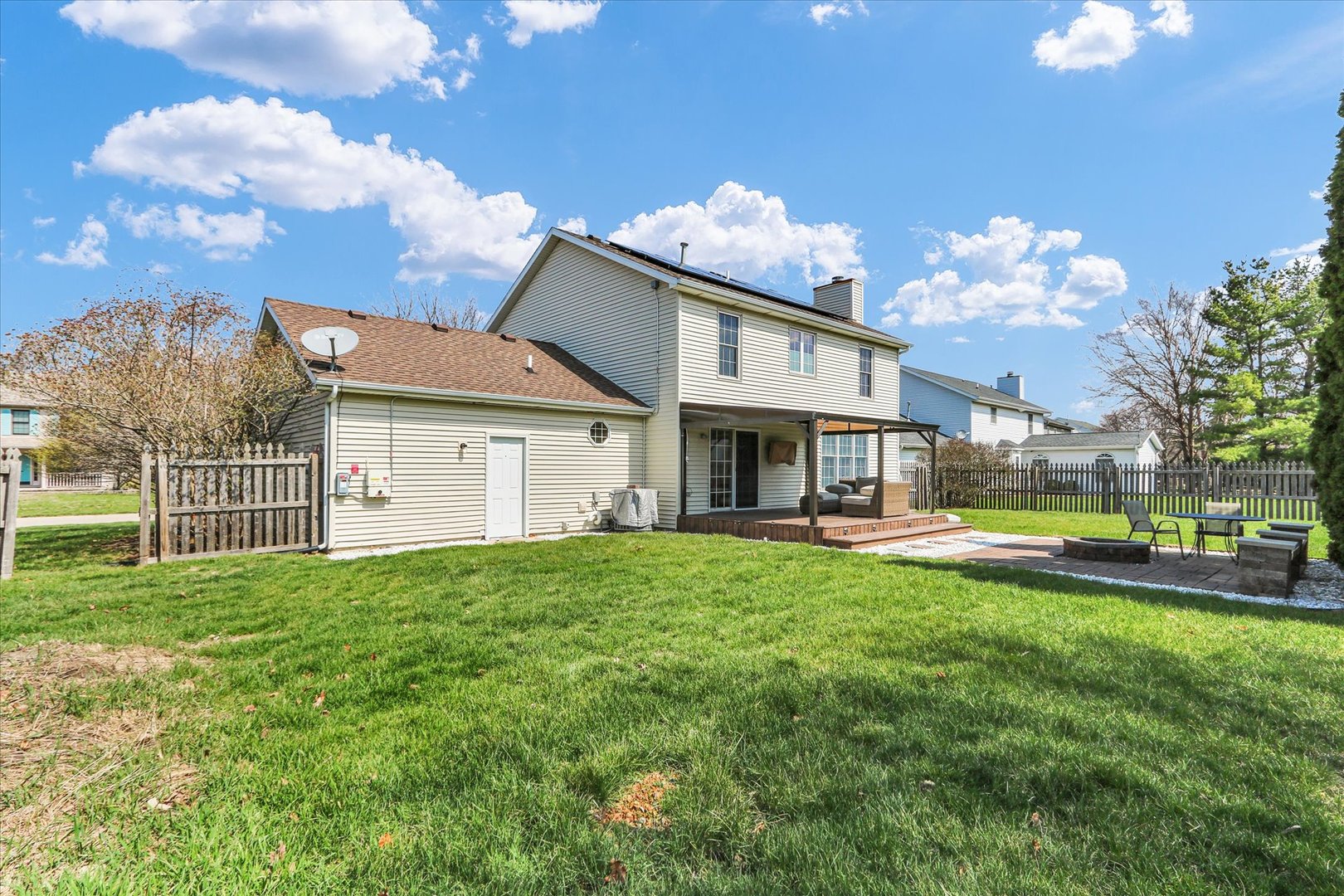2807 Willow Bend Road Champaign, IL 61822 - Photo 39 of 46 Gallery Image 39