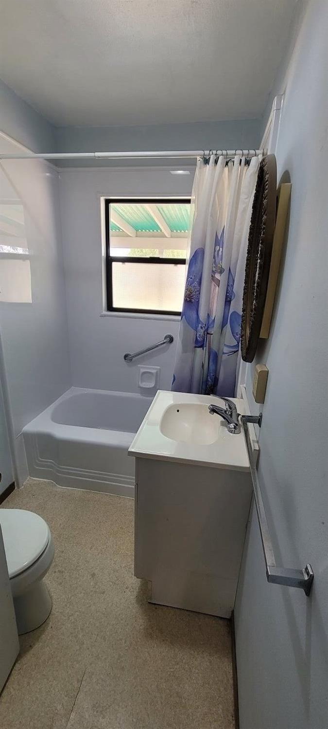 9590 South Buttonwillow Avenue Reedley, CA 93654 - Photo 12 of 24 Gallery Image 12
