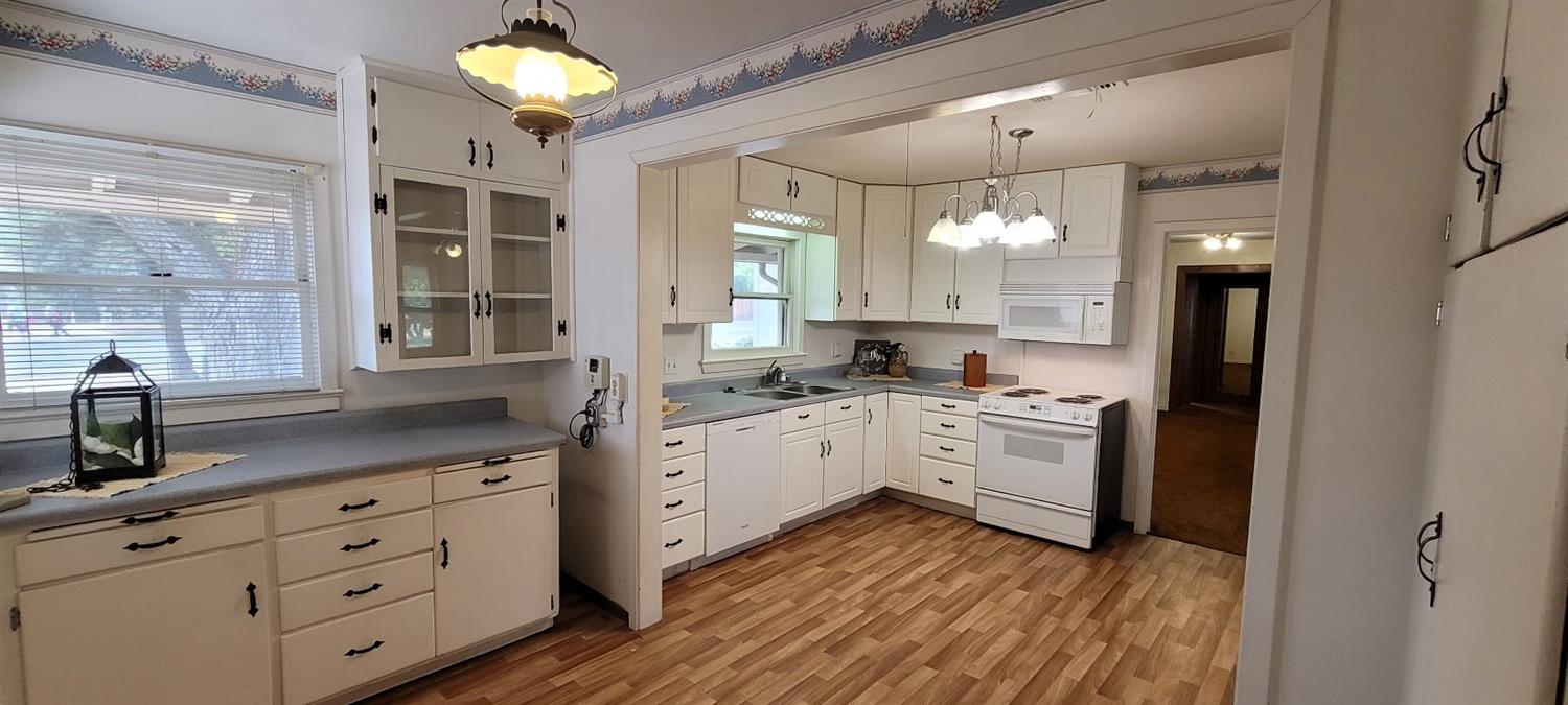 9590 South Buttonwillow Avenue Reedley, CA 93654 - Photo 9 of 24 Gallery Image 9
